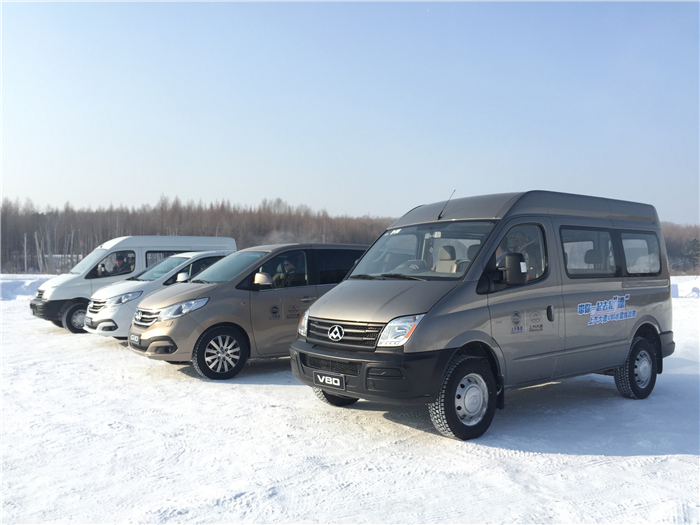 上汽大通V80实力相助“冰雪战役”