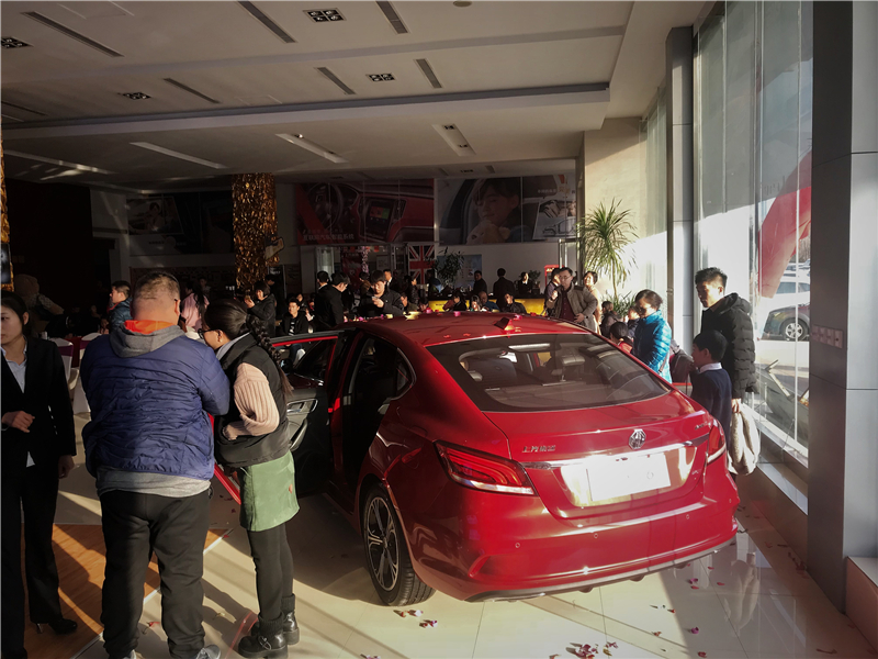 名爵ZS连续月销过8000  MG名爵真是火炏焱燚了！