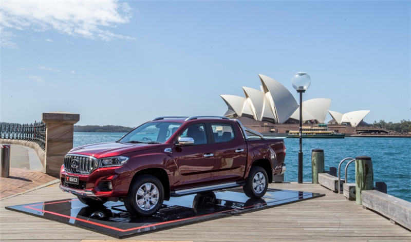 上汽大通2018款V80、EV80马德里车展正式发布