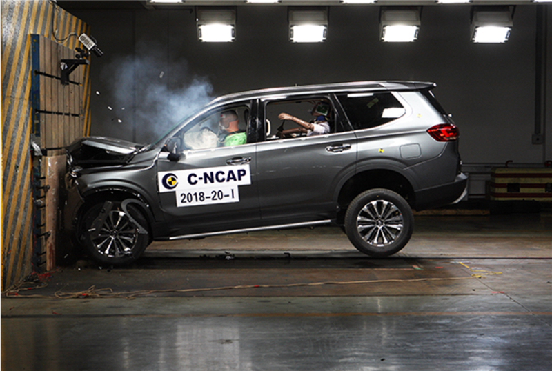 “双五星”安全护航你的Dream Car——D90荣膺中国新车评价规程（C-NCAP）最高五星安全评级