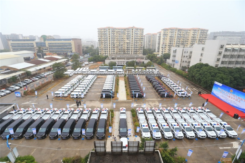 厦门市公安局警用车辆配发暨上汽大通交车仪式圆满举行
