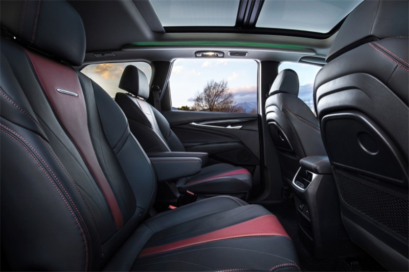 智选大家MPV上汽MAXUS EUNIQ 5亮相，纯电版续航420km、插混版续航近900km