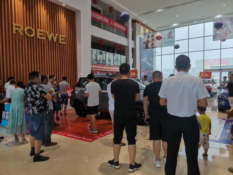 刘维歌里的国潮SUV到店！上市4天订单超5000，顾客进店只为下单！