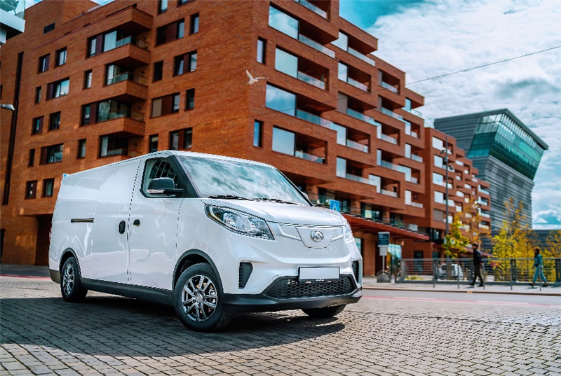 12.88万元起售，2021款上汽大通MAXUS EV30震撼上市，引领城市物流新风潮