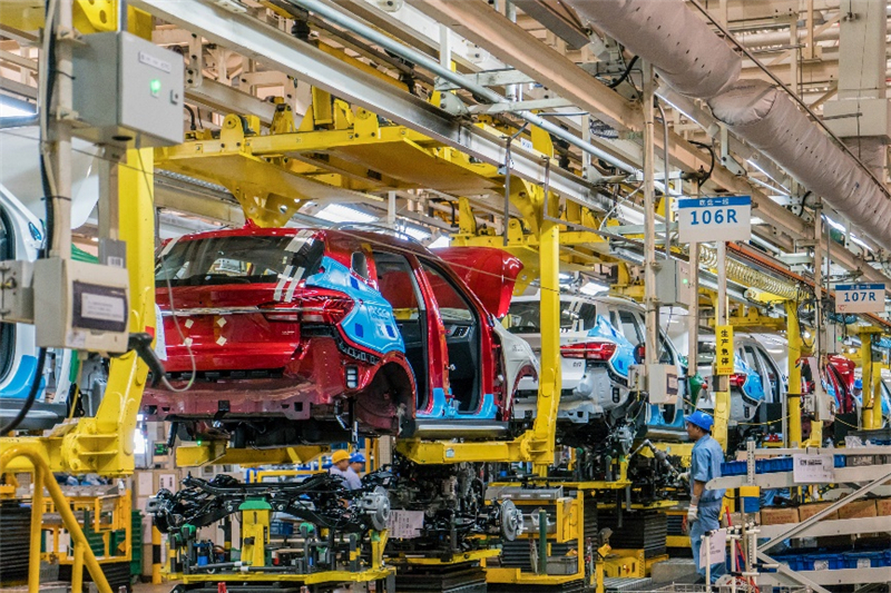 来上汽乘用车临港智能工厂，感受现代汽车工业魅力！
