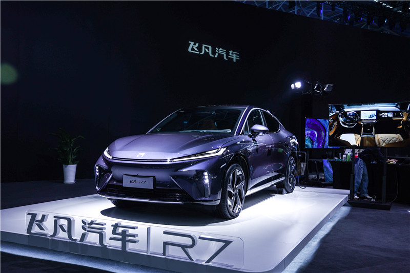 上汽集团：三年内新能源车销量占比将“翻一番”