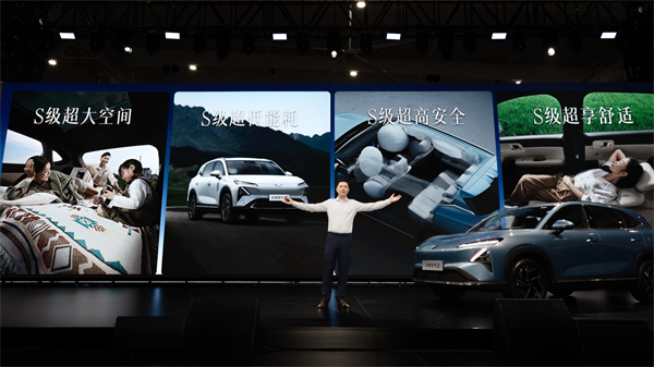 售价9.98万元起，五菱星光S 