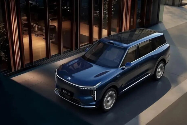 上汽集团的2025:谁家新燕啄春泥