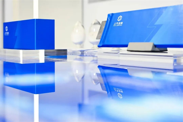 上汽集团的2025:谁家新燕啄春泥