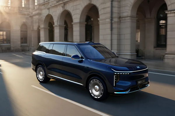 上汽再上一个台阶!创新技术落地,让“向上”不再只靠喊口号