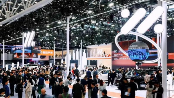 从制造巨头到生态领航者 上汽的“技术创新增长曲线”与生态叙事