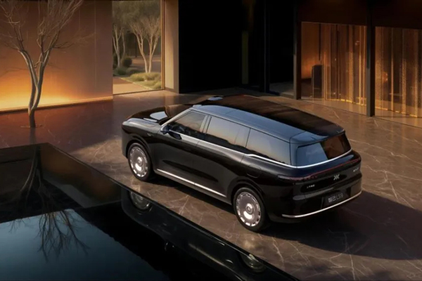 技术引领变革:上汽集团2025年高质量发展报告