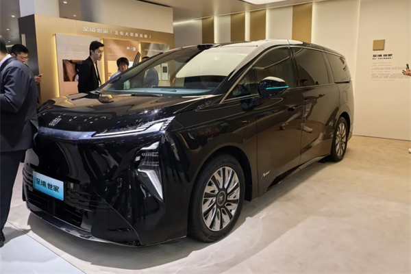 懂车更懂你,广州车展大秀肌肉,上汽凭何夺回龙头?