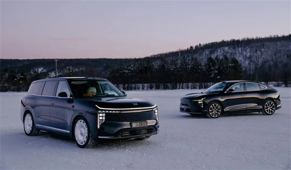 破茧 · 织链 · 进阶: 上汽的转型三重奏