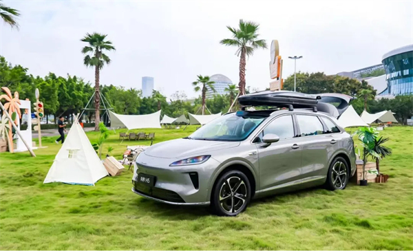 破茧 · 织链 · 进阶: 上汽的转型三重奏