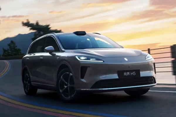 上汽的加速度:体系为基,技术为刃,价值突围