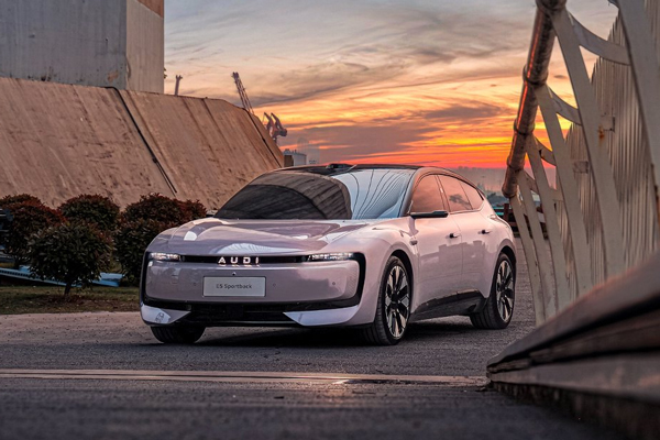 2025上汽集团盘点:技术向上,发展向新