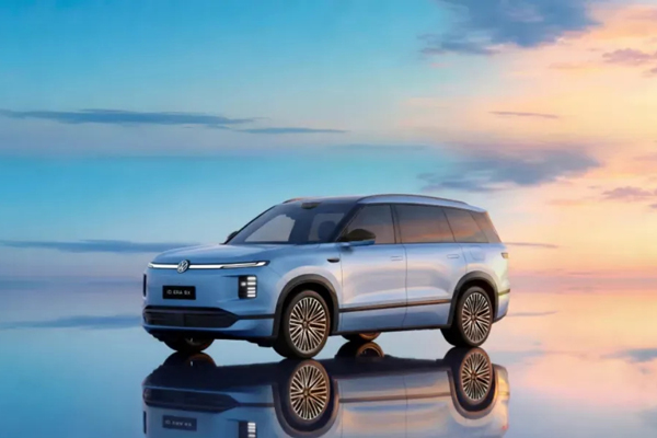 忽如一夜春风来!上汽10余款新车连发背后,是兼容并蓄的合作哲学与硬核自研的技术底气